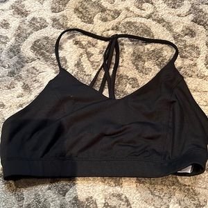 Old Navy strappy sports bra